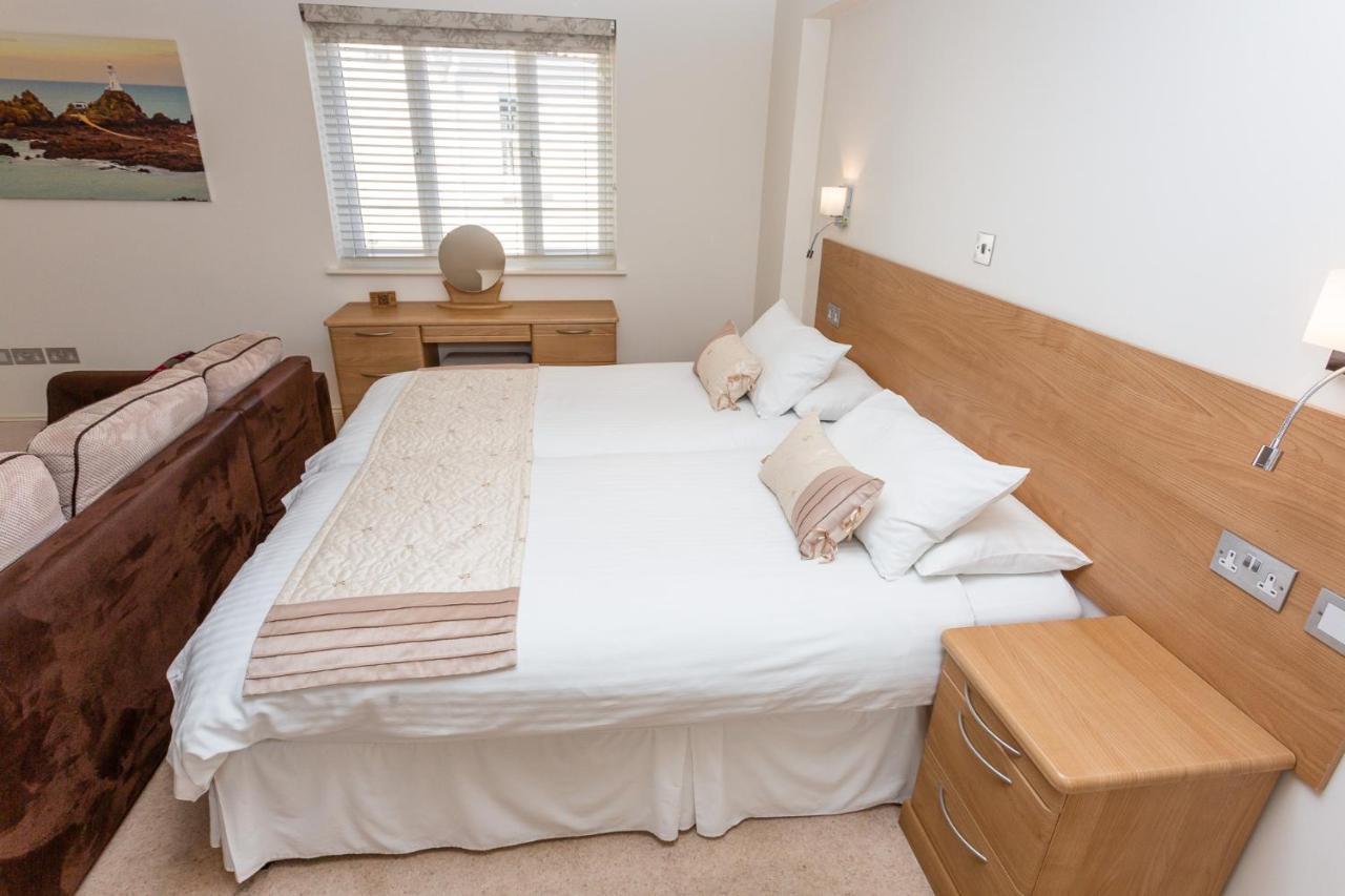 Porthole Suites St Aubin Exterior foto