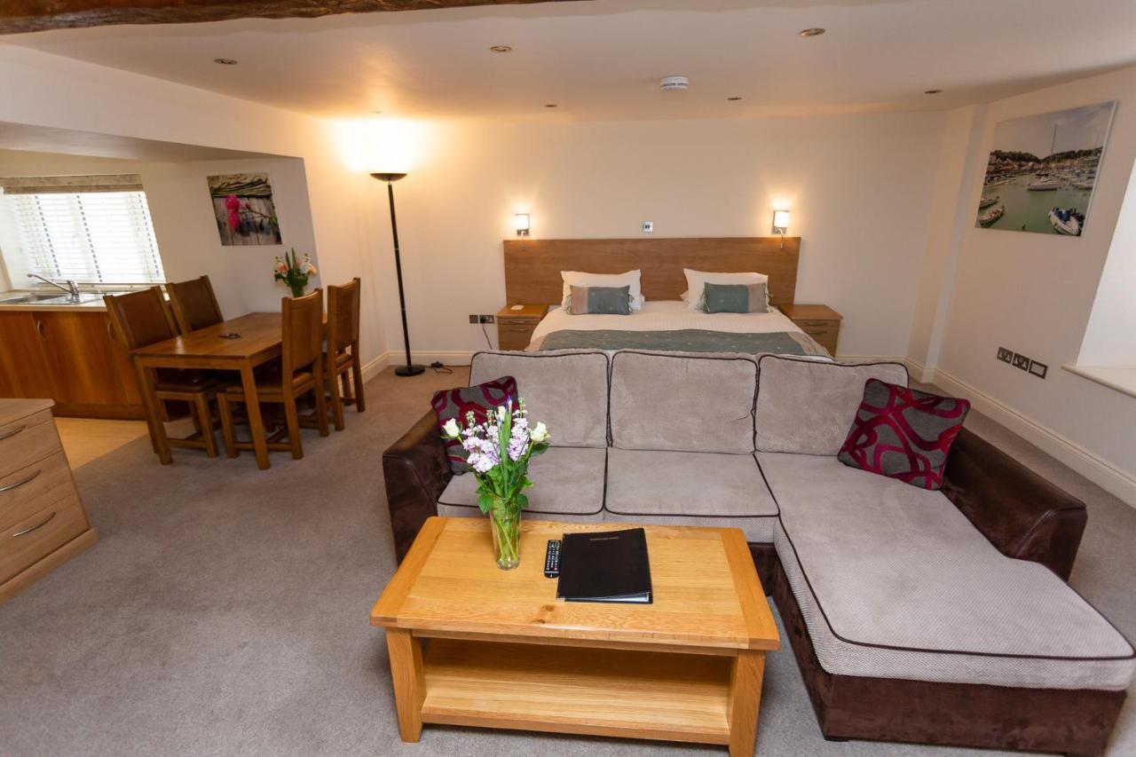 Porthole Suites St Aubin Exterior foto