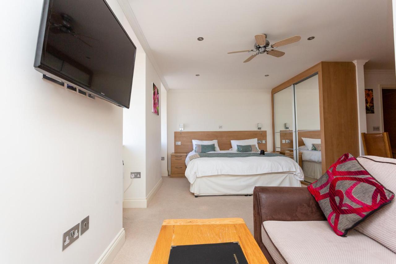 Porthole Suites St Aubin Exterior foto